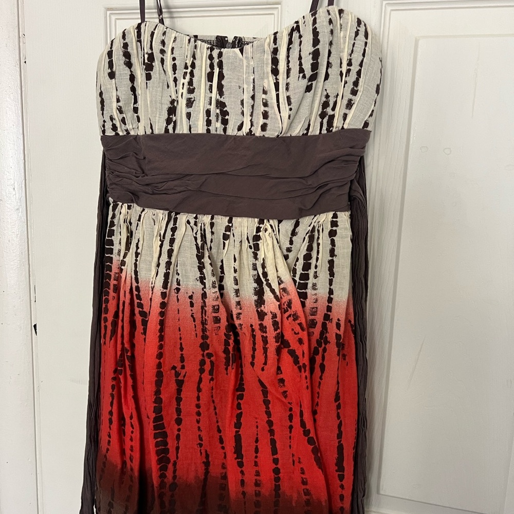 DRESSES